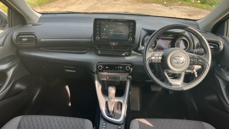 Toyota Yaris 1.5 Hybrid Design 5dr CVT Hybrid Hatchback